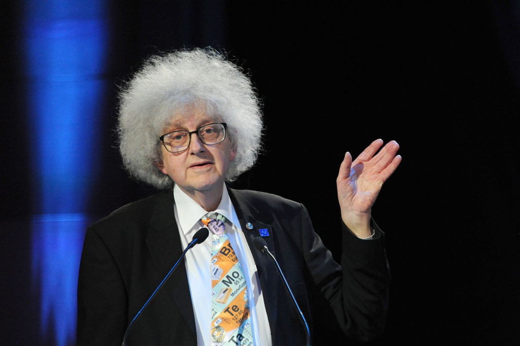 Открытие Международного года Периодической таблицы химических элементов